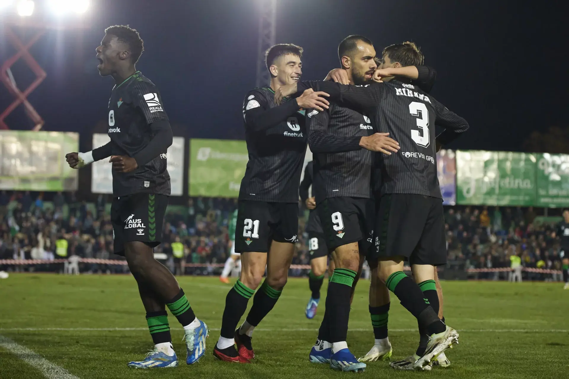 CRÓNICA | A la siguiente ronda de la Copa del Rey (1-2)