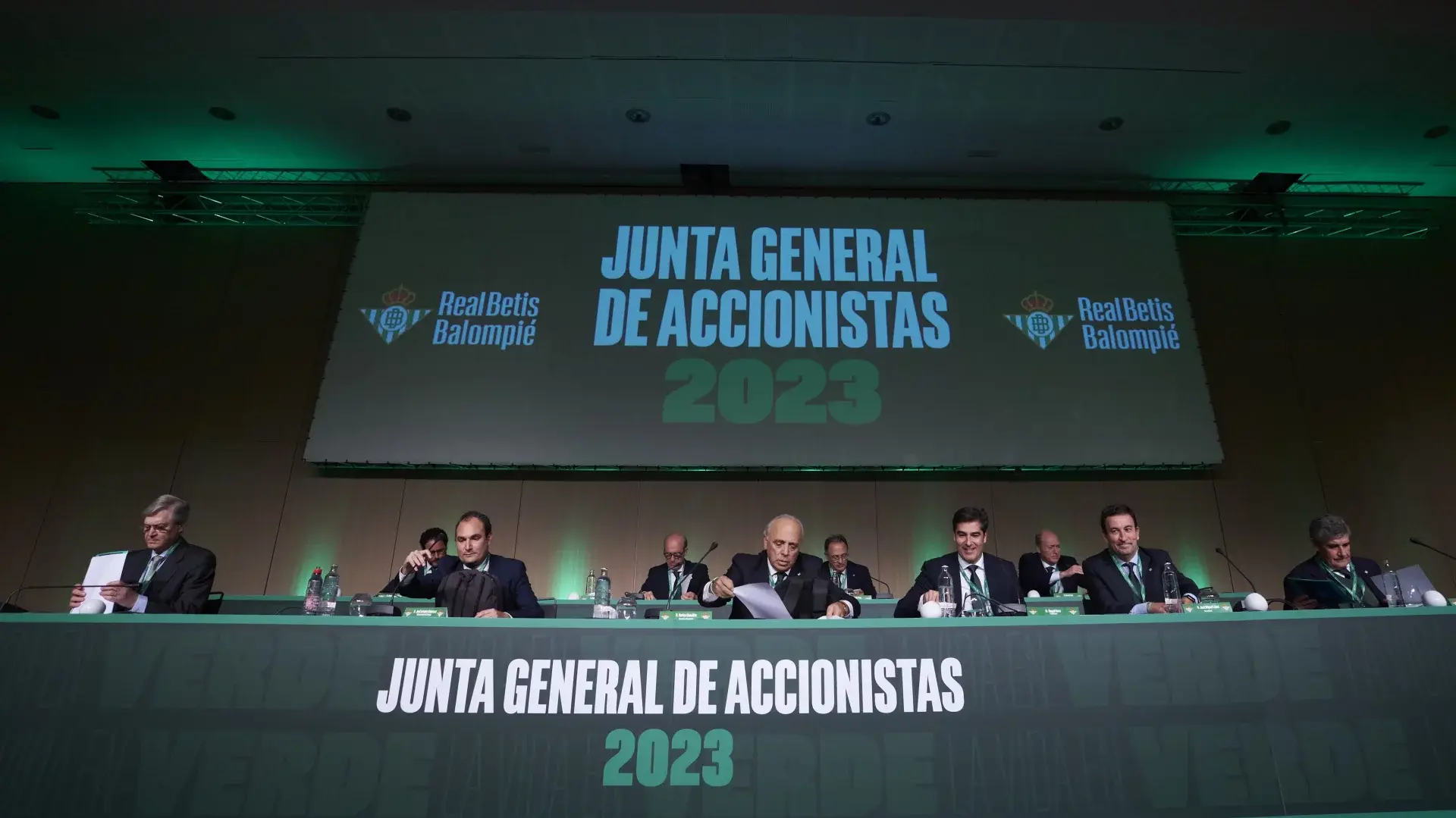 Los accionistas del Real Betis respaldan mayoritariamente las propuestas del consejo de administración en la Junta General