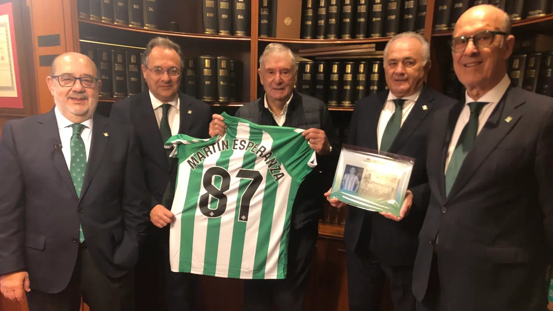 Homenaje del Real Betis a Martín Esperanza