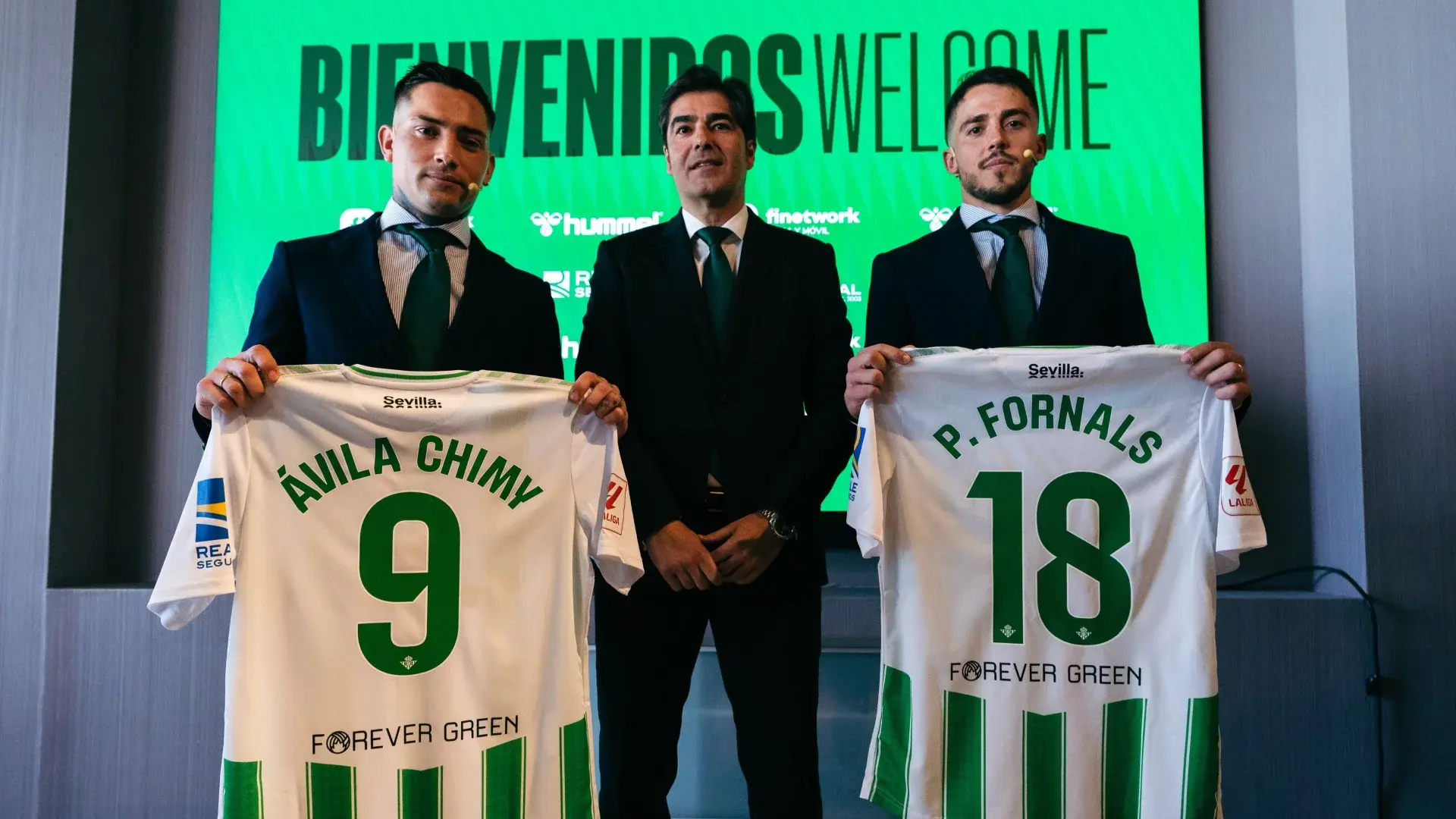 'Chimy' Ávila y Fornals, presentados como nuevos jugadores del Real Betis