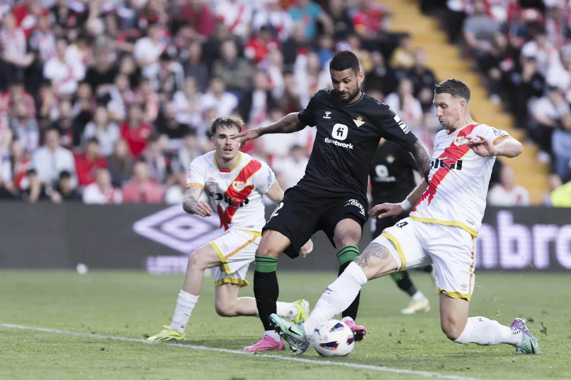 CRÓNICA | Derrota en Vallecas (2-0)