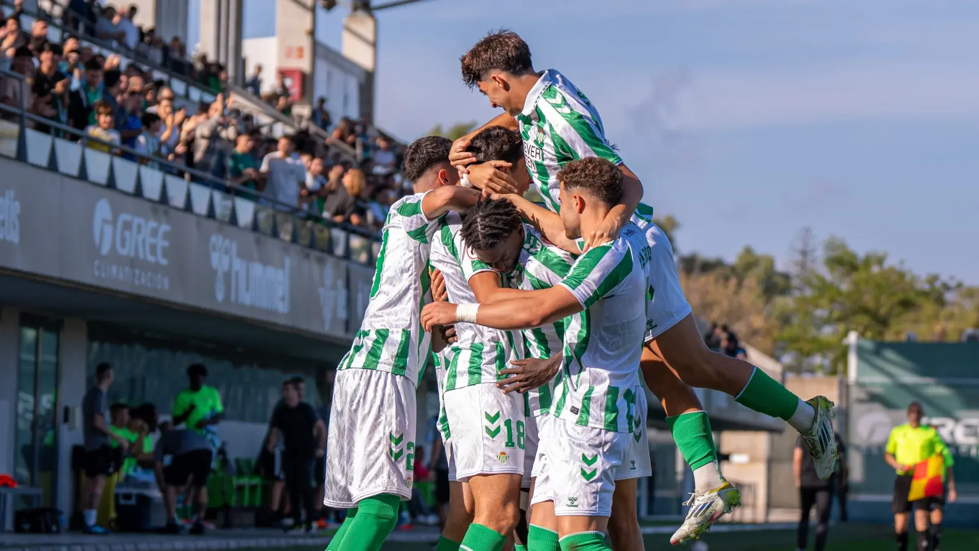 Saca ya tu entrada para animar al Betis Deportivo 