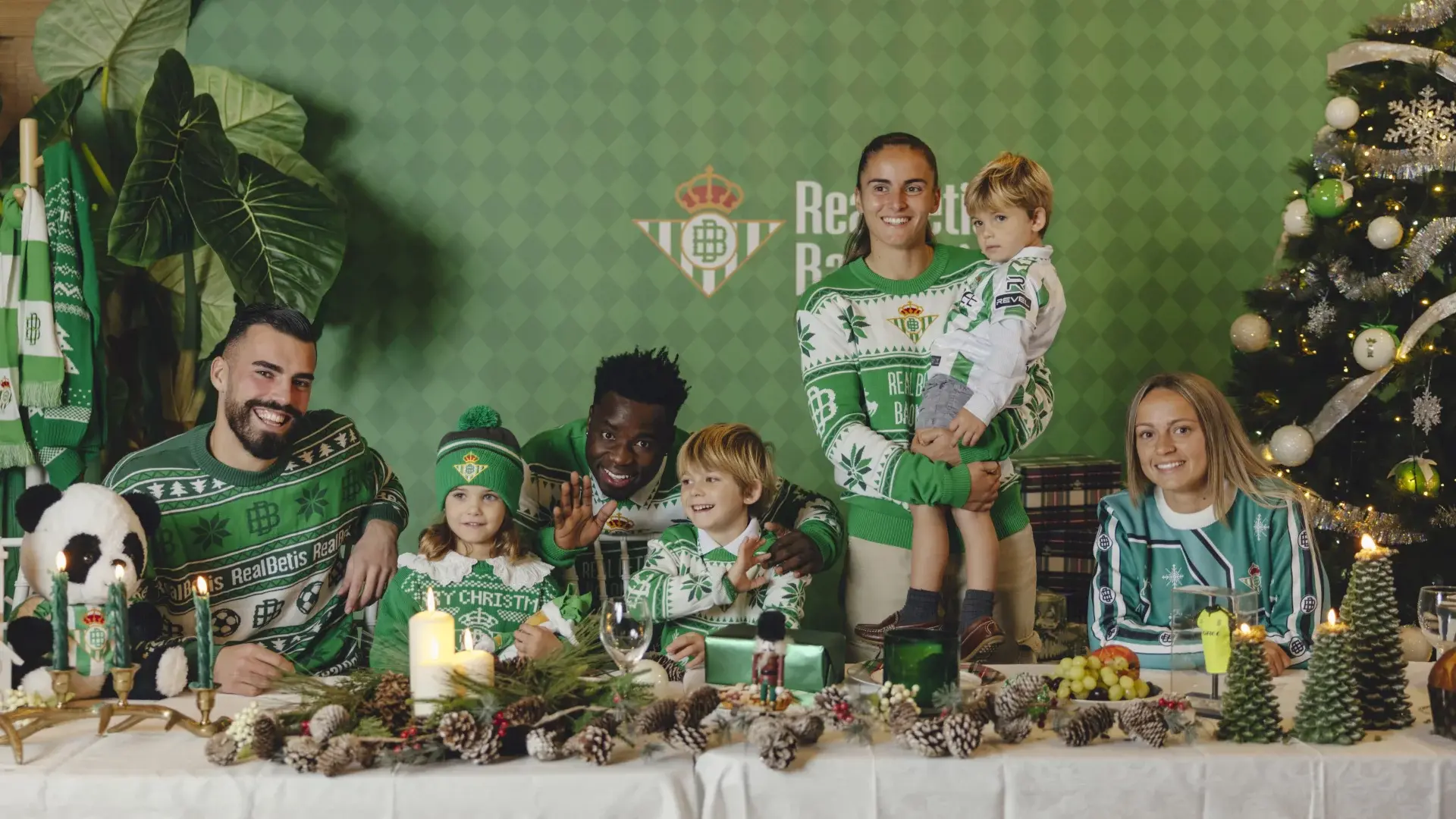 El Real Betis Balompié lanza una nueva línea de productos navideños