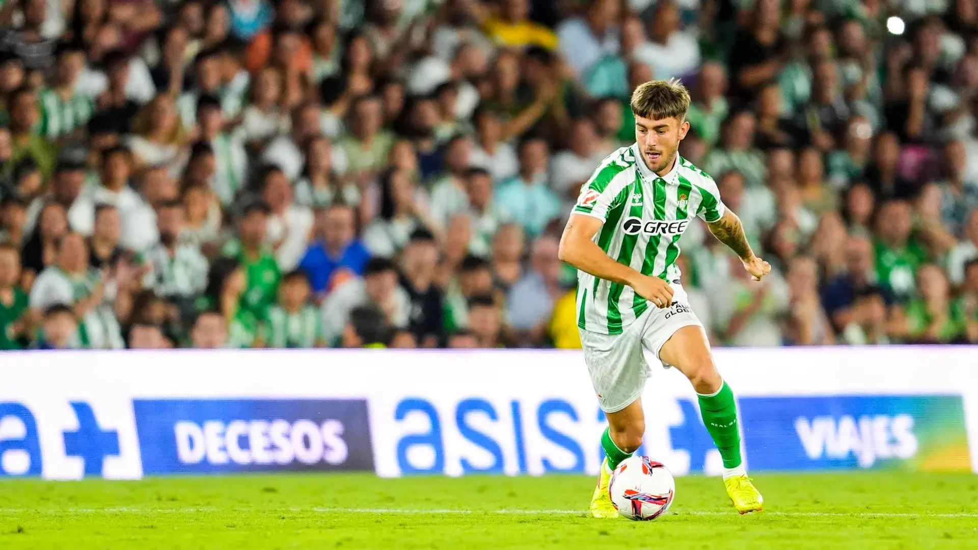 El Real Betis y el RC Celta de Vigo llegan a un acuerdo para la cesión de Iker Losada 