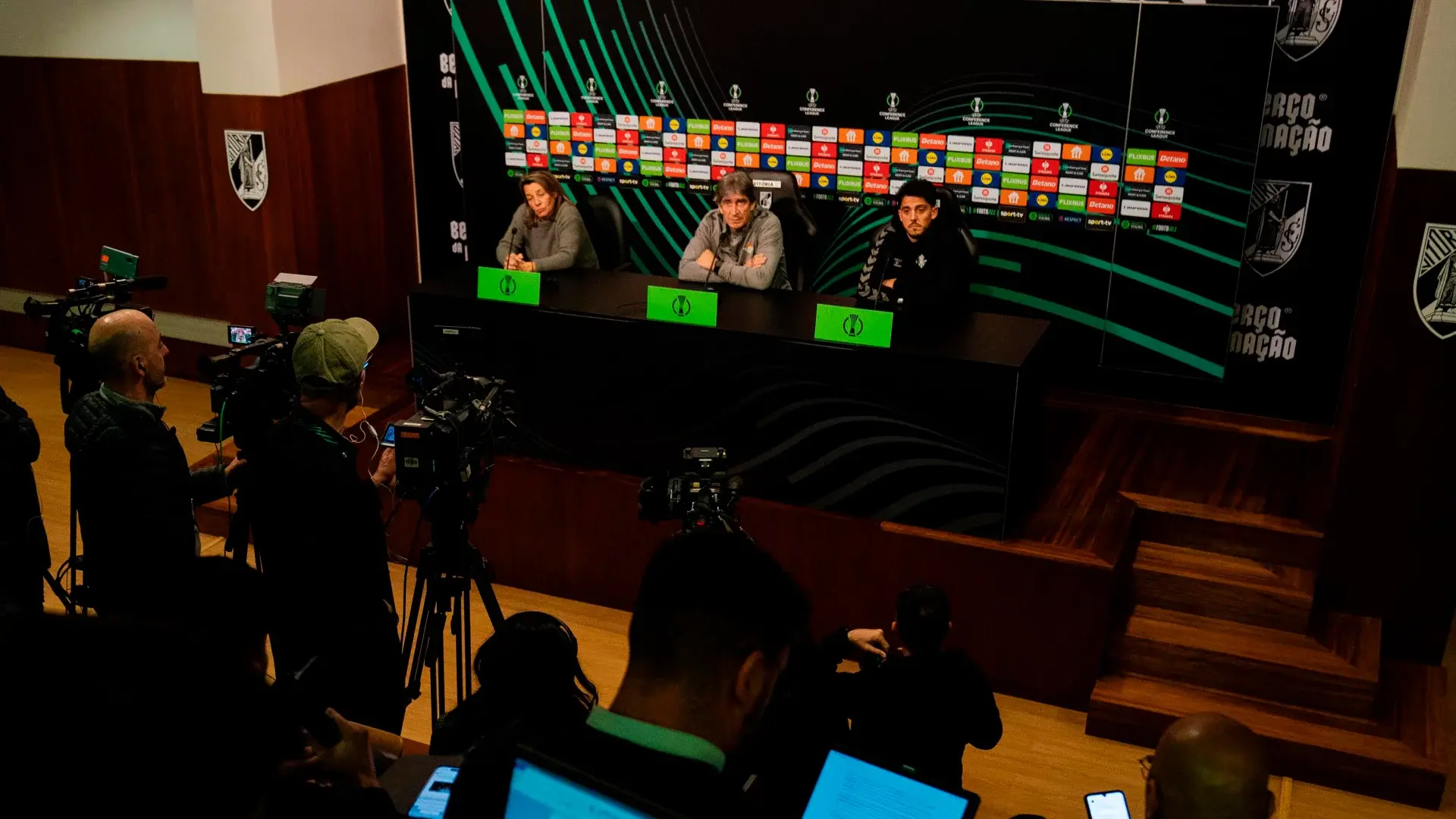 Rueda de prensa de Manuel Pellegrini previa al Vitória SC - Real Betis