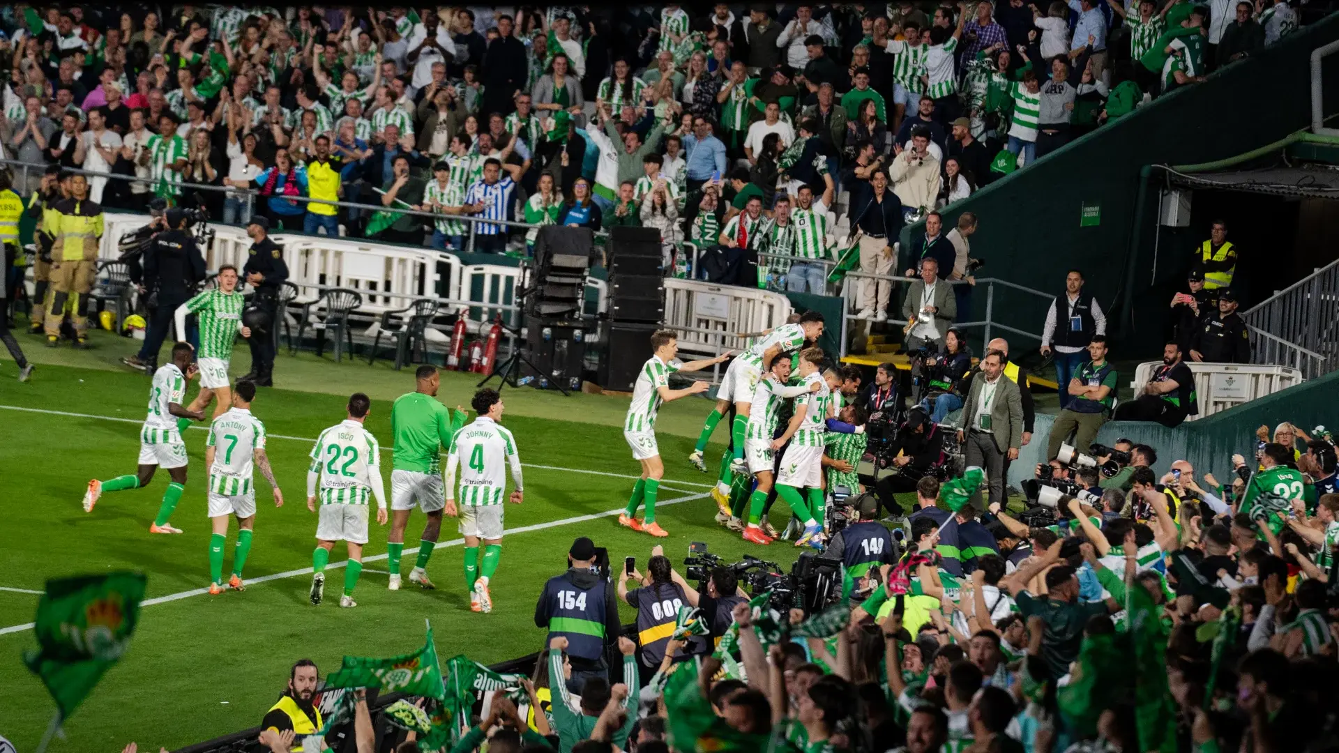 El Real Betis se impone en #ElGranDerbi (2-1)