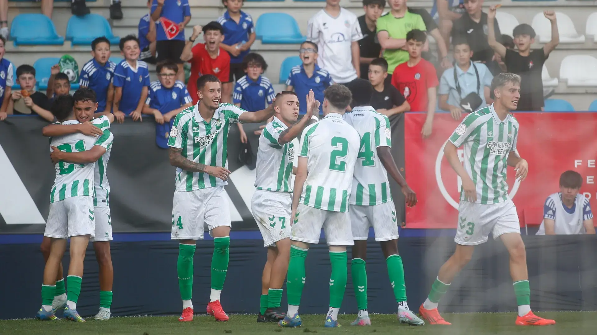 CRÓNICA | El Juvenil DH golea y accede a una nueva final de la Copa de Campeones (2-6)