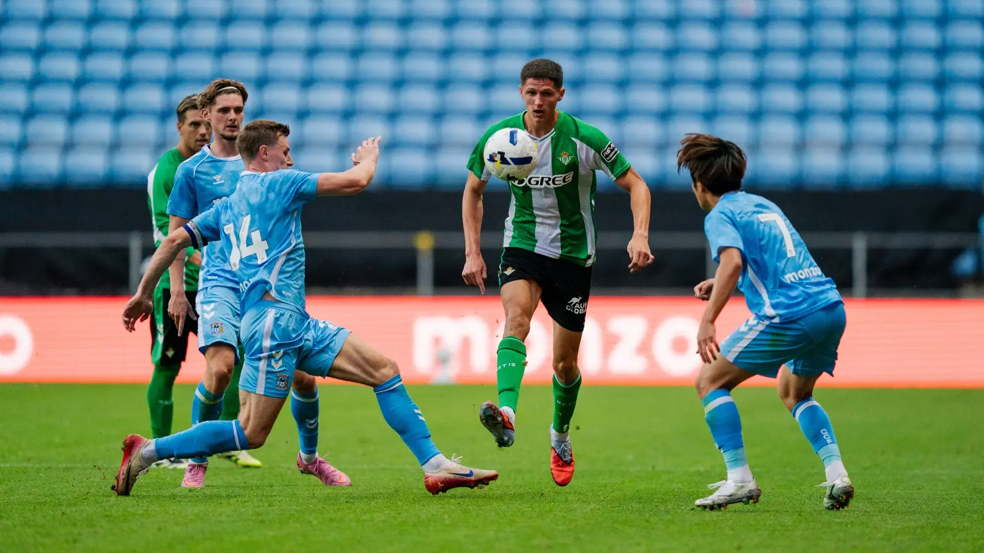 Empate del Real Betis en el amistoso contra el Coventry City (1-1)