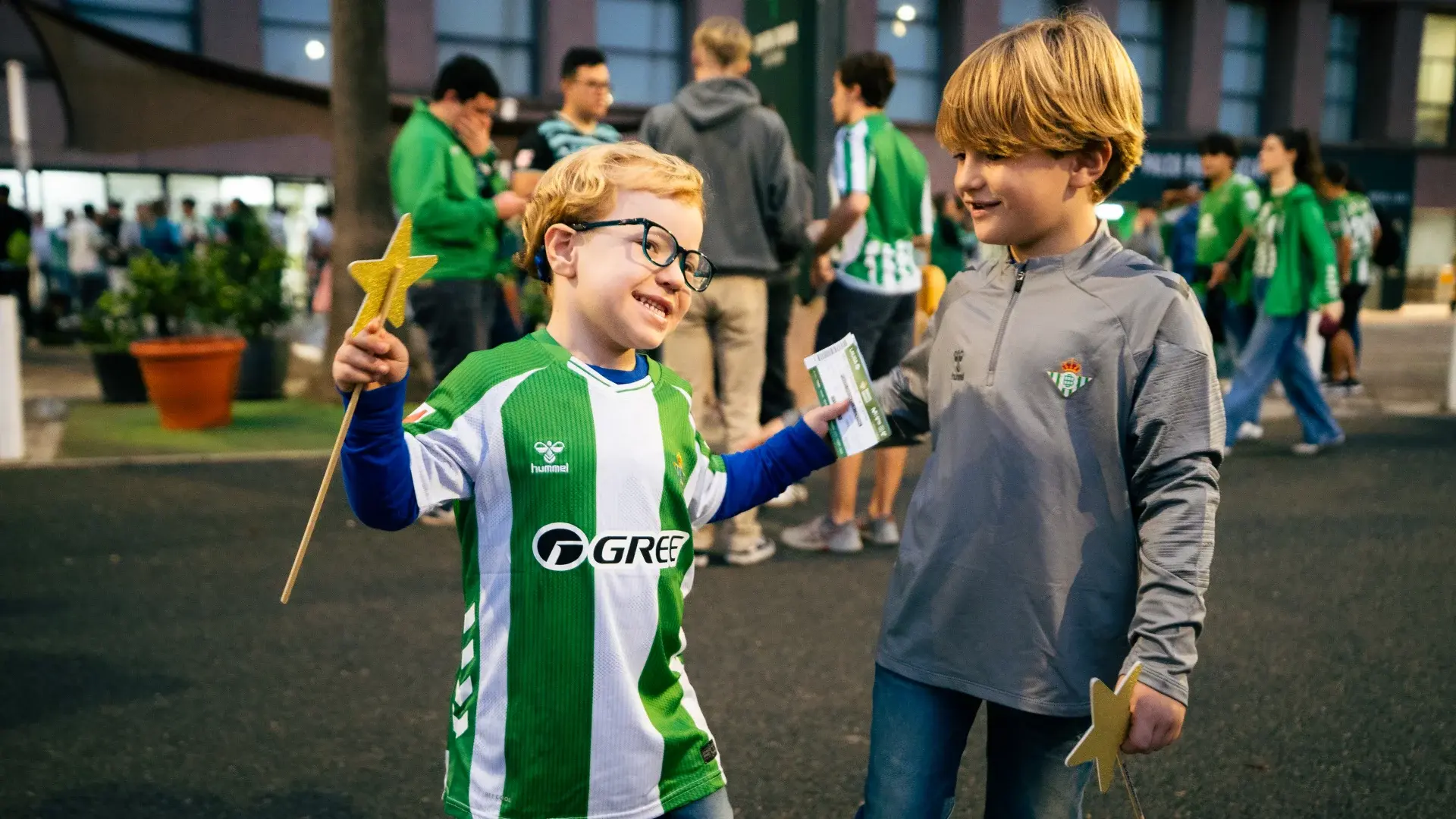 Liam, un pequeño gran bético que cumplió su sueño de ver al Real Betis por primera vez en directo