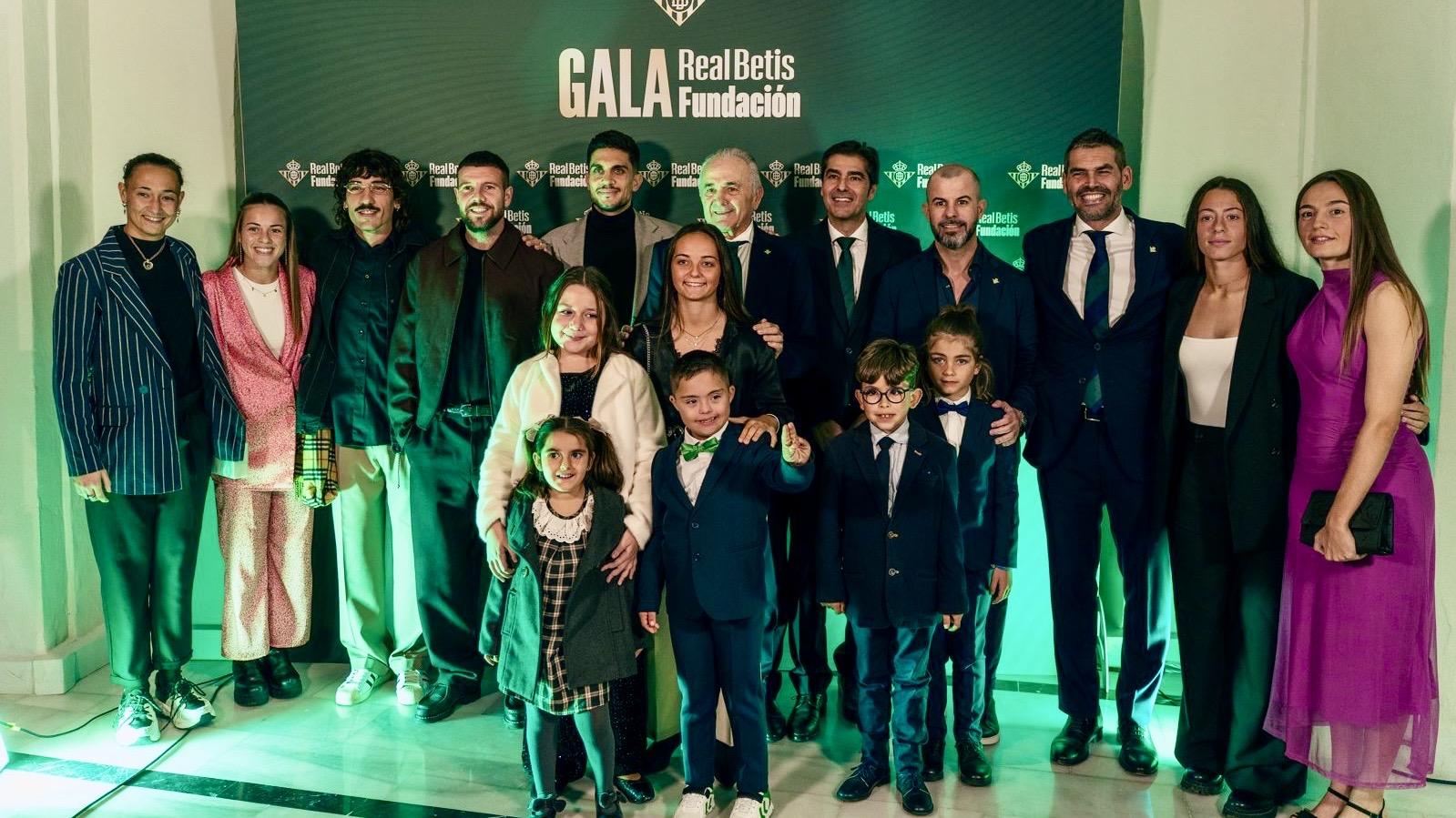 La Fundación Real Betis Balompié celebra su primera gala con la presentación de su memoria y el reconocimiento a cinco organizaciones sociales
