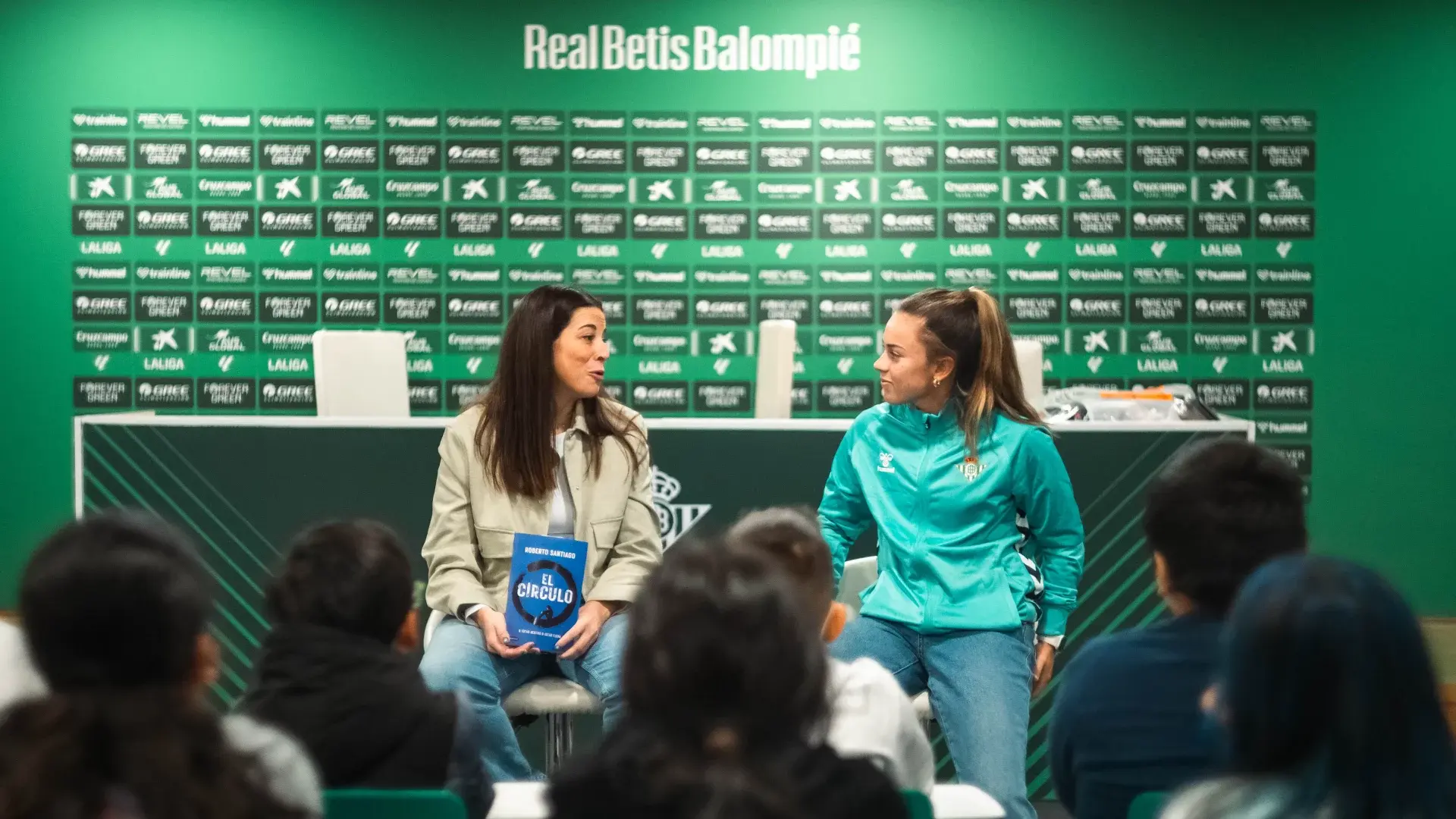 El deporte abre de nuevo las puertas de la lectura con la VI edición de 'Cuento con mi equipo'