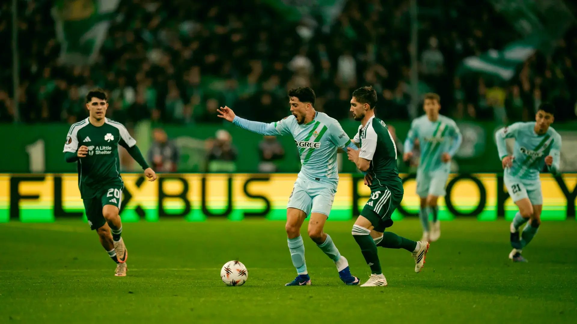 Derrota en Atenas (1-0)