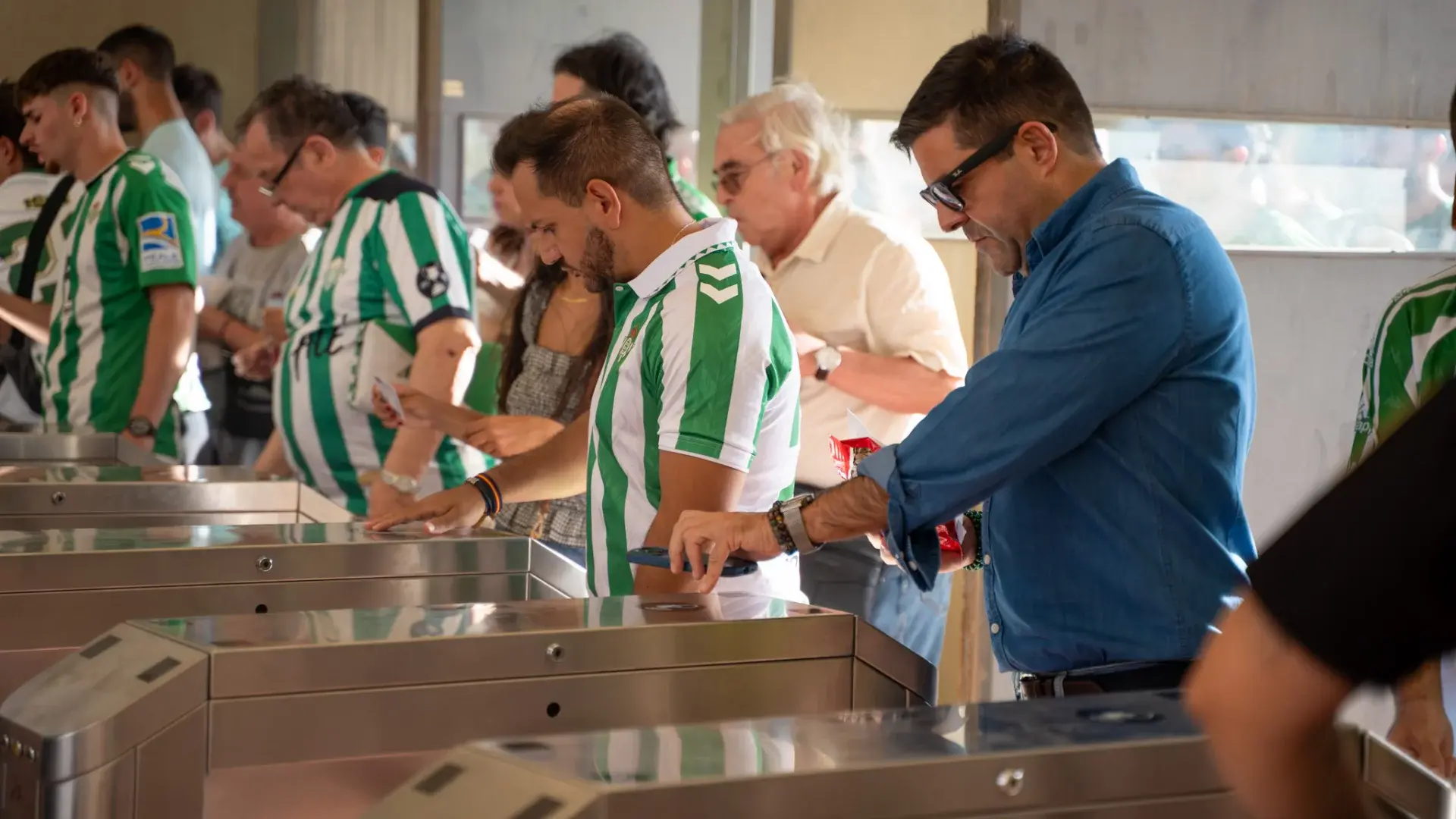 Los abonos digitales de la temporada 2026/27 ya están disponibles en iOS y Android