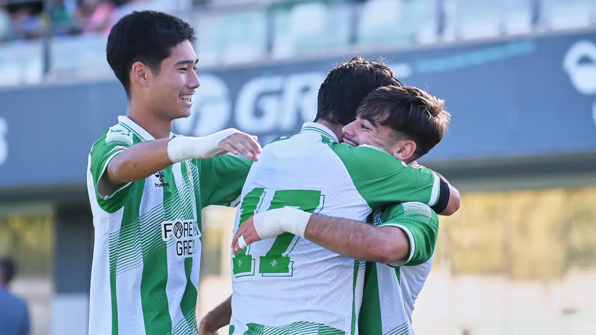 CRÓNICA | El Juvenil DH golea al FC Porto y suma su primera victoria de la temporada en la Youth League (5-0)