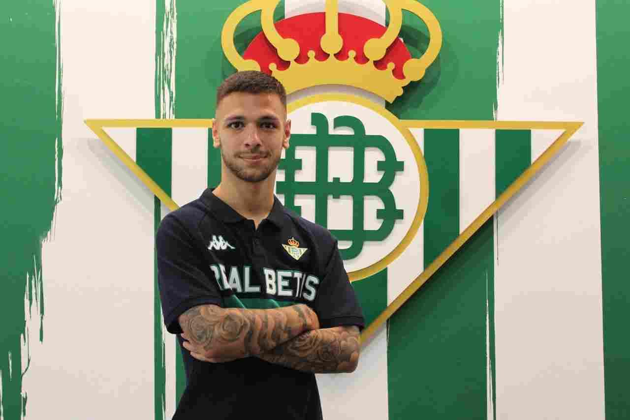 El Betis Deportivo incorpora a Álex Escardó