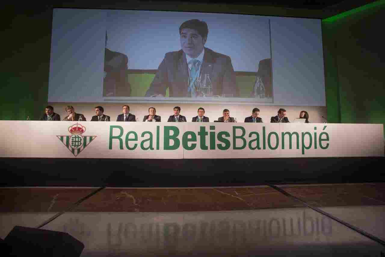 Ángel Haro, tras la Junta: "Estoy a favor de la unión del beticismo, pero con gente que venga a ayudar y no a dinamitar"