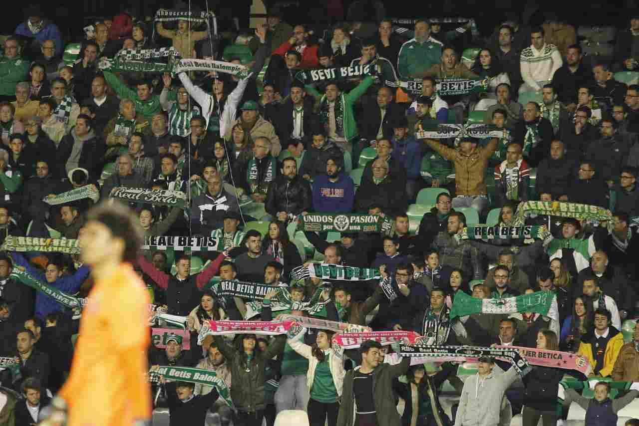 Colgado el cartel de 'No hay billetes'