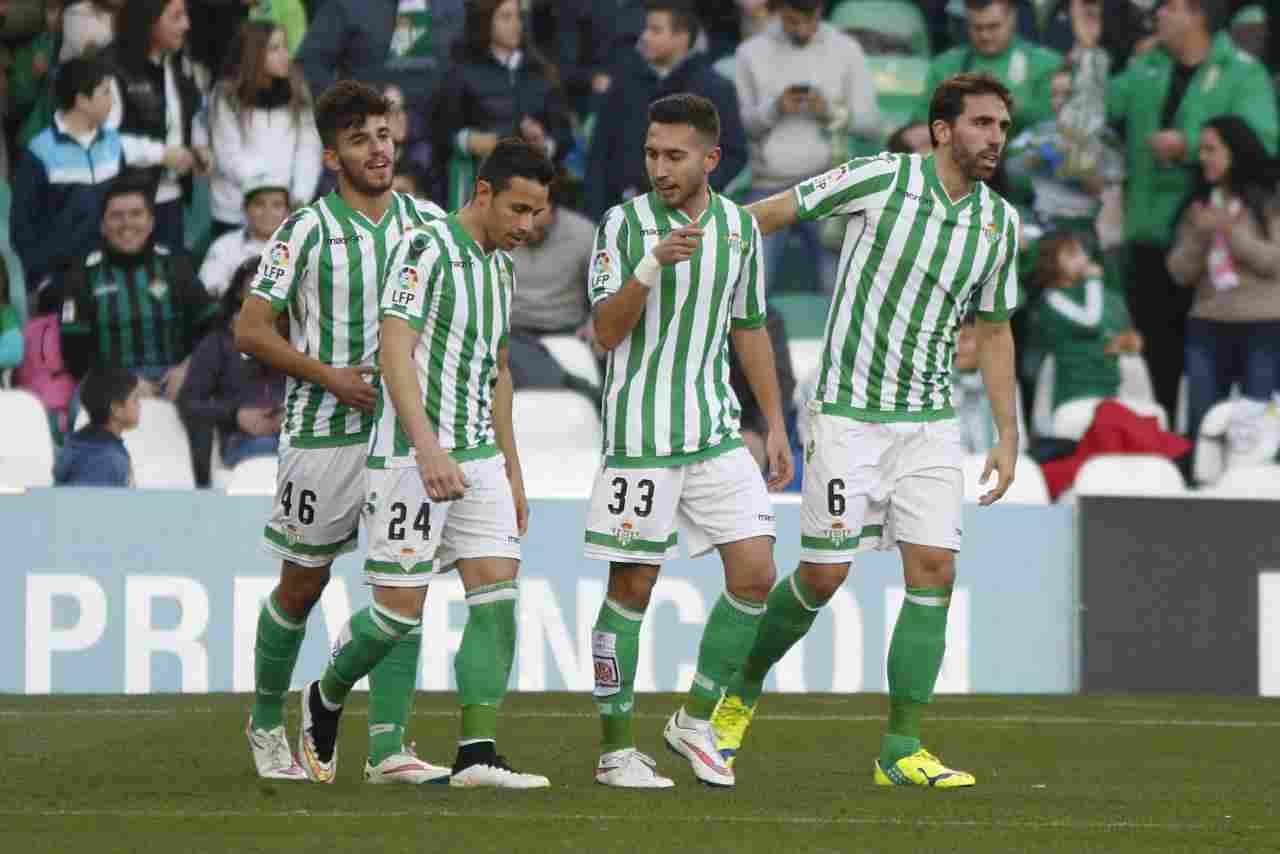 El Real Betis finaliza la jornada 22 de la Liga Adelante a un punto del liderato