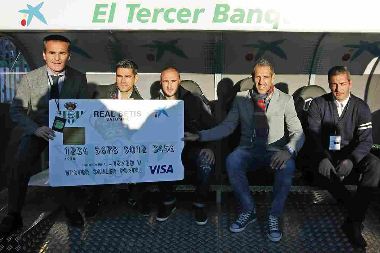 Chano, Juanito, Arzu y Dani inauguraron el Tercer Banquillo de La Caixa