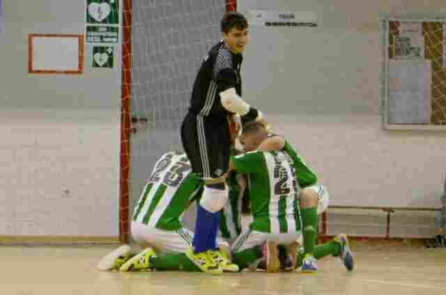 Exhibición de Miguel en la goleada verdiblanca ante Mengíbar