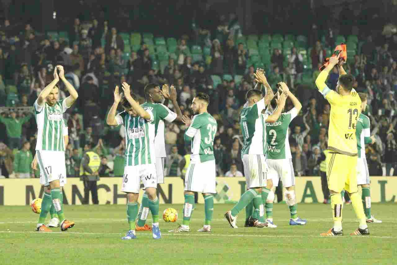 Un intenso Real Betis empata en el primer derbi de la temporada (0-0)