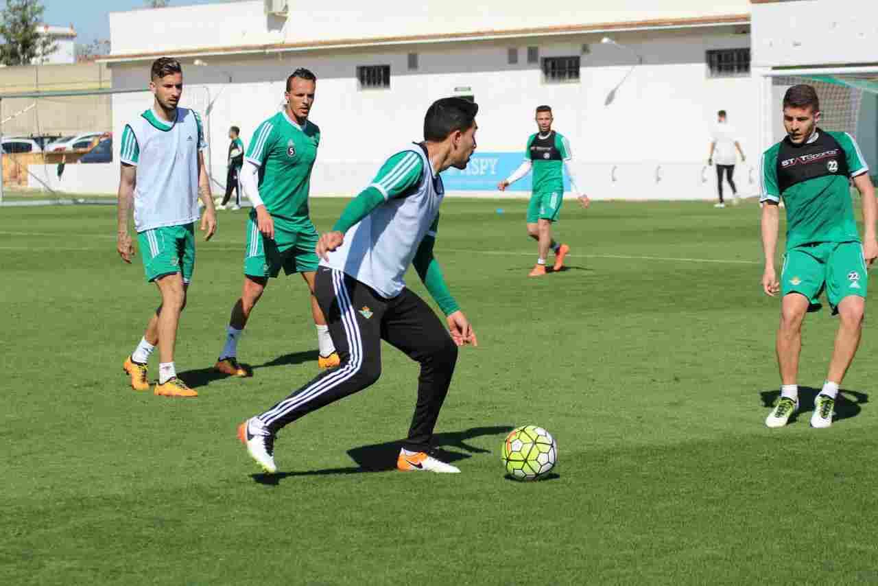 El Real Betis continúa preparando el choque frente al Club Atlético de Madrid
