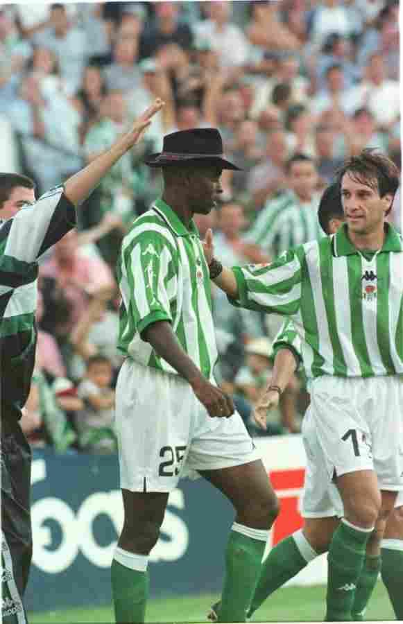 El Perfil: Finidi George