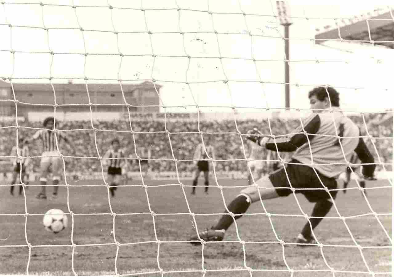 Cinco goles al campeón de Liga