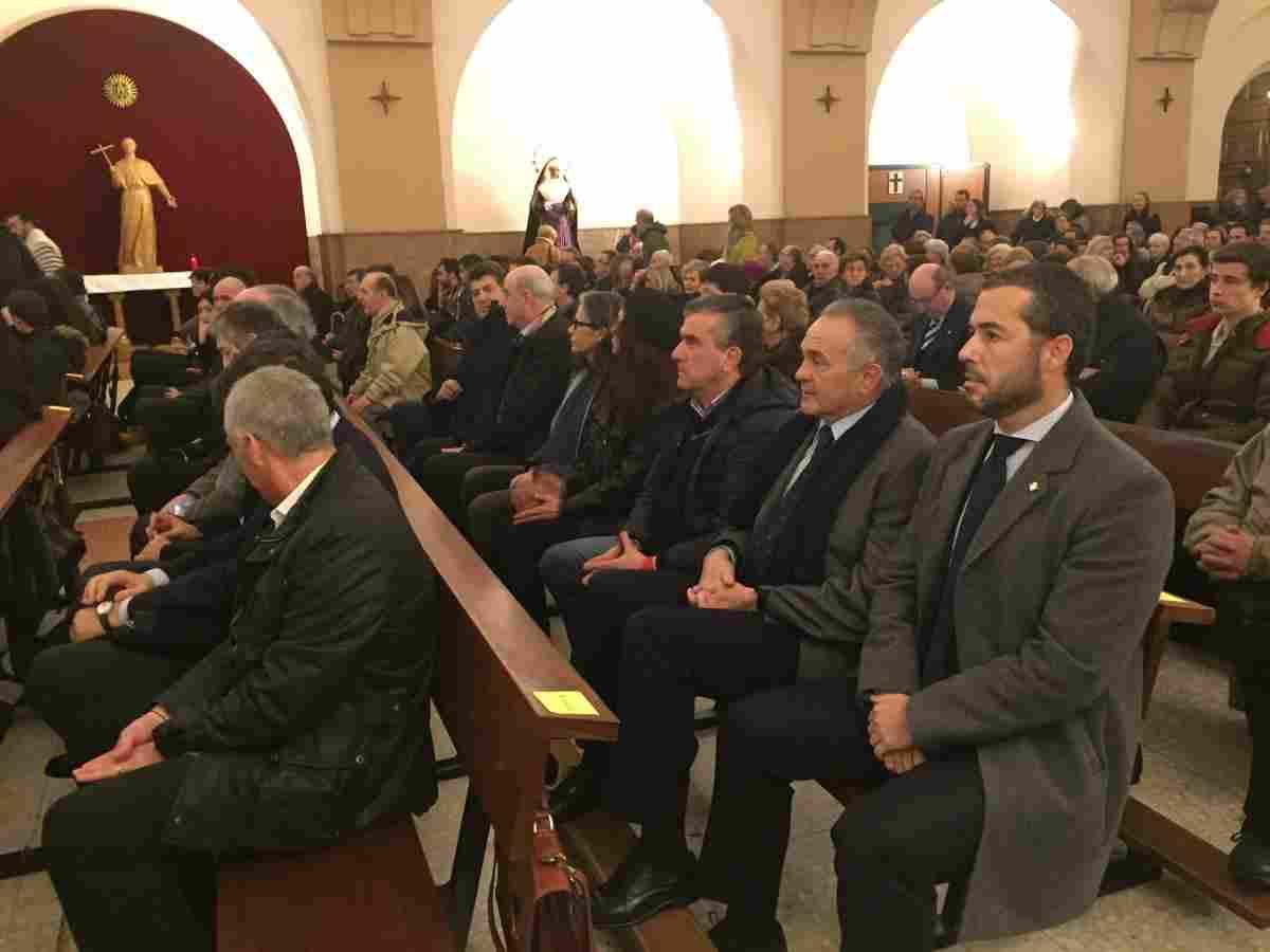Rafael Gordillo representó al Real Betis en la misa corpore insepulto de Rafael Iriondo