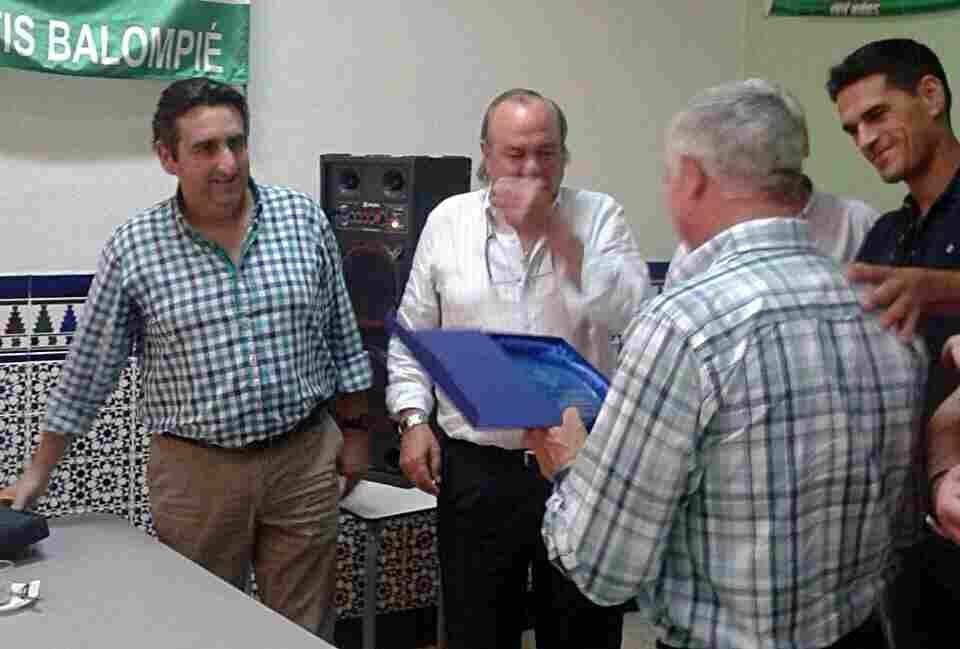 El Real Betis visita la Peña Cultural Bética El Vendaval Gordillo