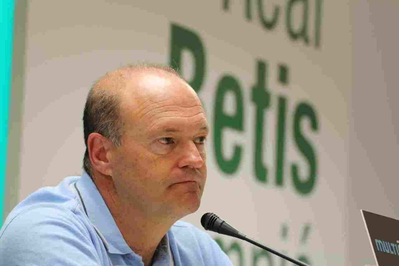 Mel: “El Sporting de Gijón es un equipo que imprime mucho ritmo a los partidos cuando juega en El Molinón”