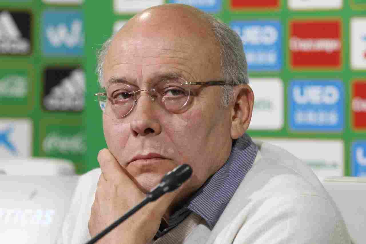 Juan Carlos Ollero presenta su dimisión como presidente del Real Betis Balompié