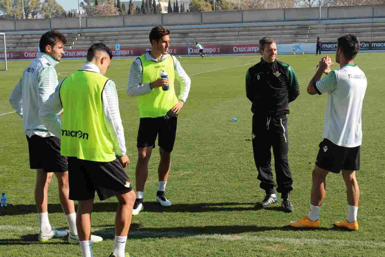 Piccini y Caro no participan con el grupo