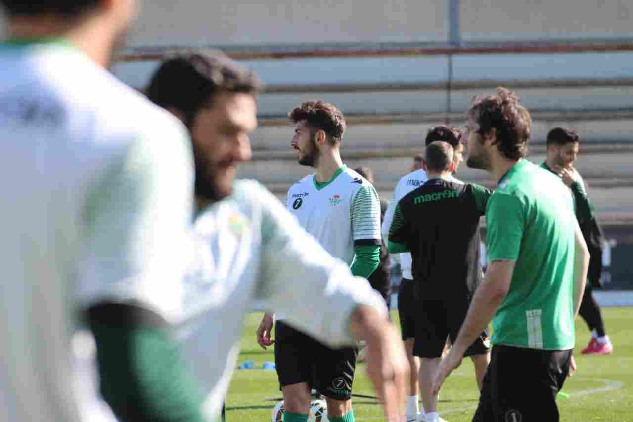 Vadillo vuelve a ejercitarse con el grupo