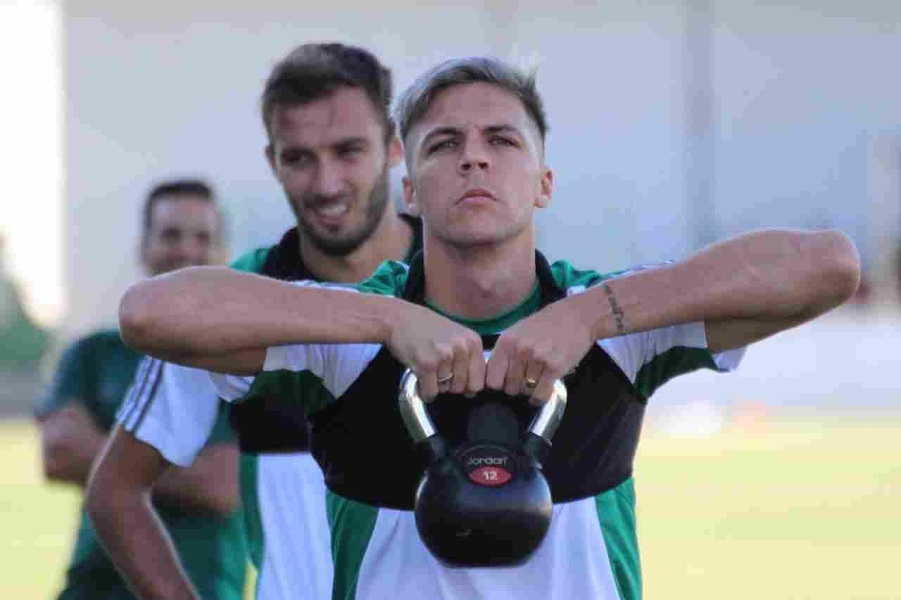 Jonas recibe el alta médica y entrena con el grupo