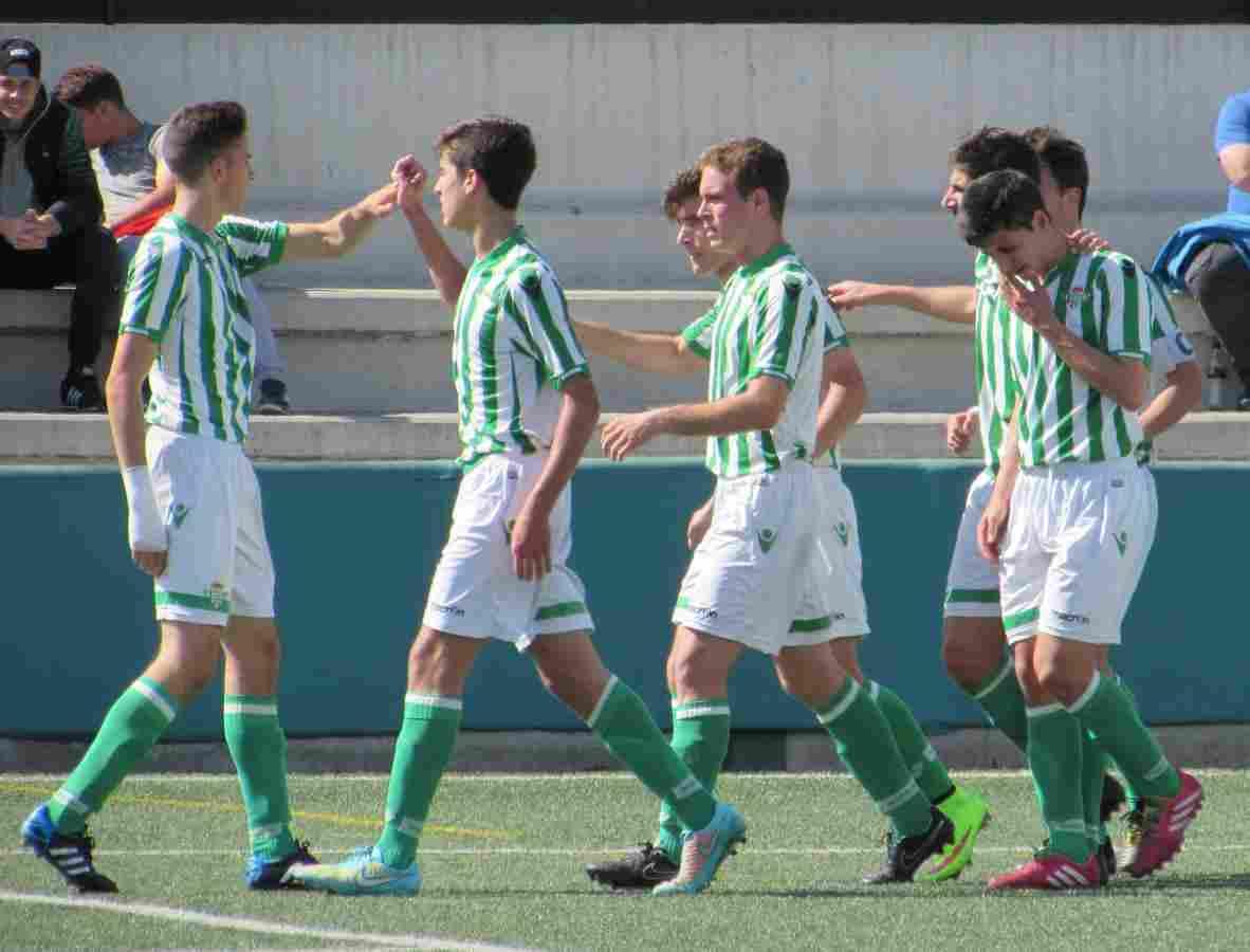 El Real Betis Juvenil B prolonga su racha positiva (2-0)