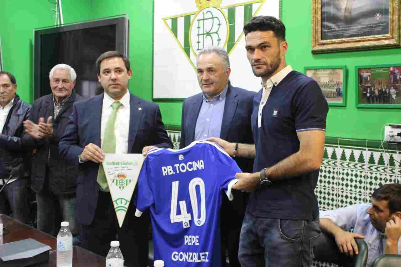 El Real Betis, en el 40 aniversario de la Peña Bética Pepe González de Tocina