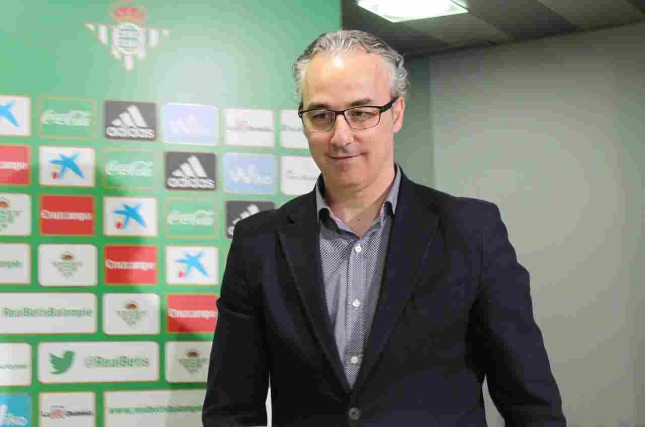 Torrecilla da la lista de futbolistas con los que se cuenta para la próxima temporada 