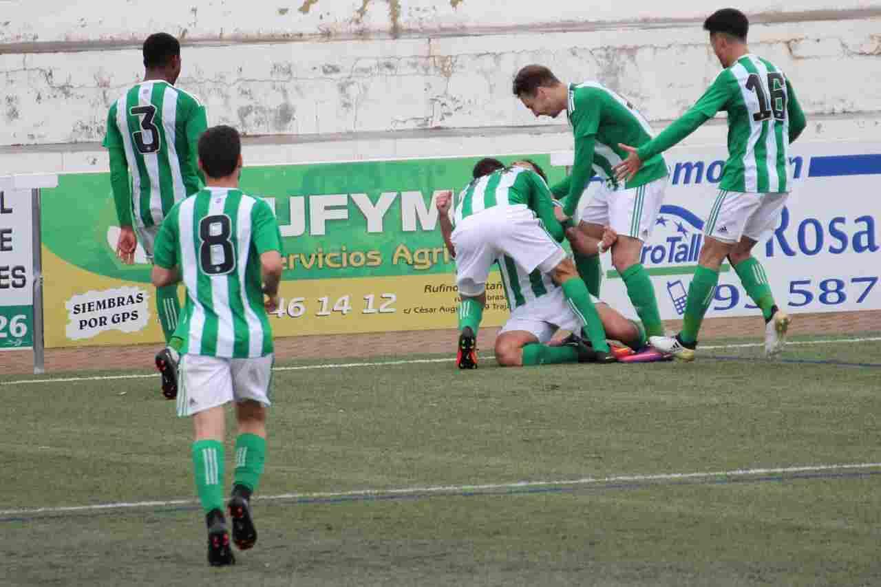CD Cabecense 1-3 Betis B: Remontada para seguir líderes