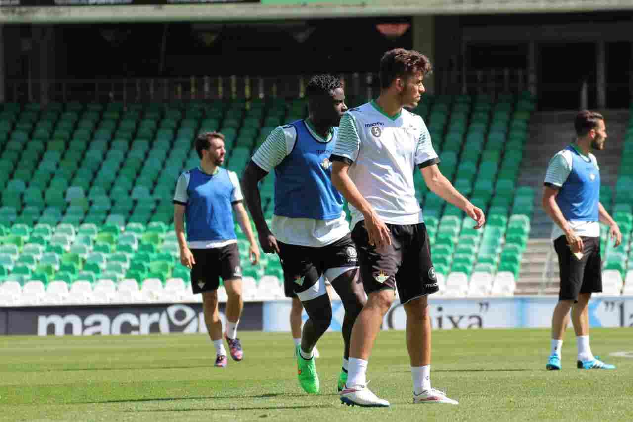 Dani Ceballos y N'Diaye se ejercitan a las órdenes de Pepe Mel