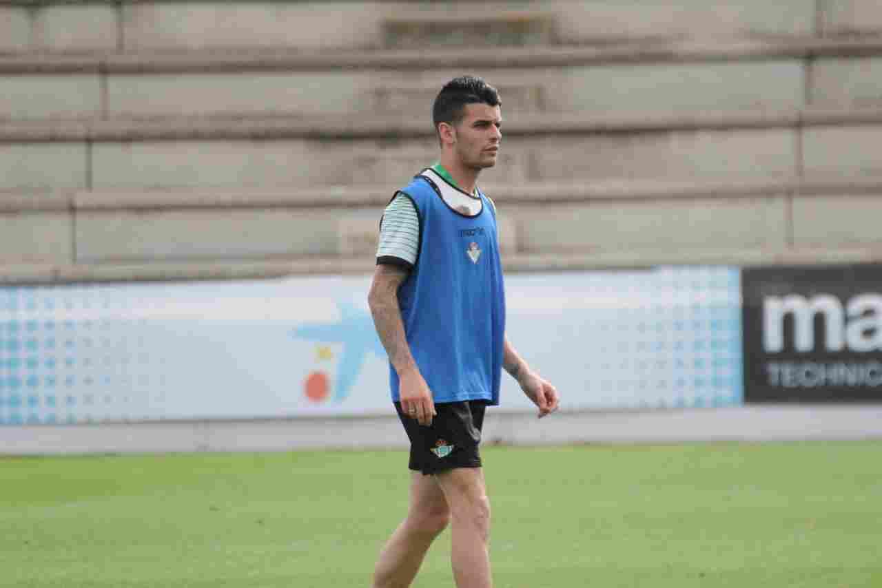 Álex Martínez vuelve al grupo y Pacheco se retira con un esguince de tobillo
