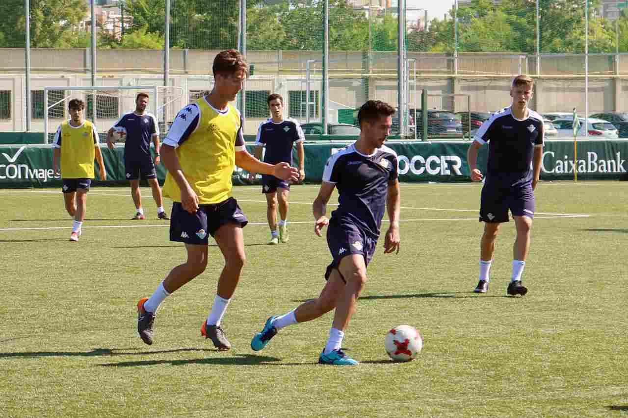 El Betis Deportivo debutará en liga contra el Conil CF en la Ciudad Deportiva Luis del Sol