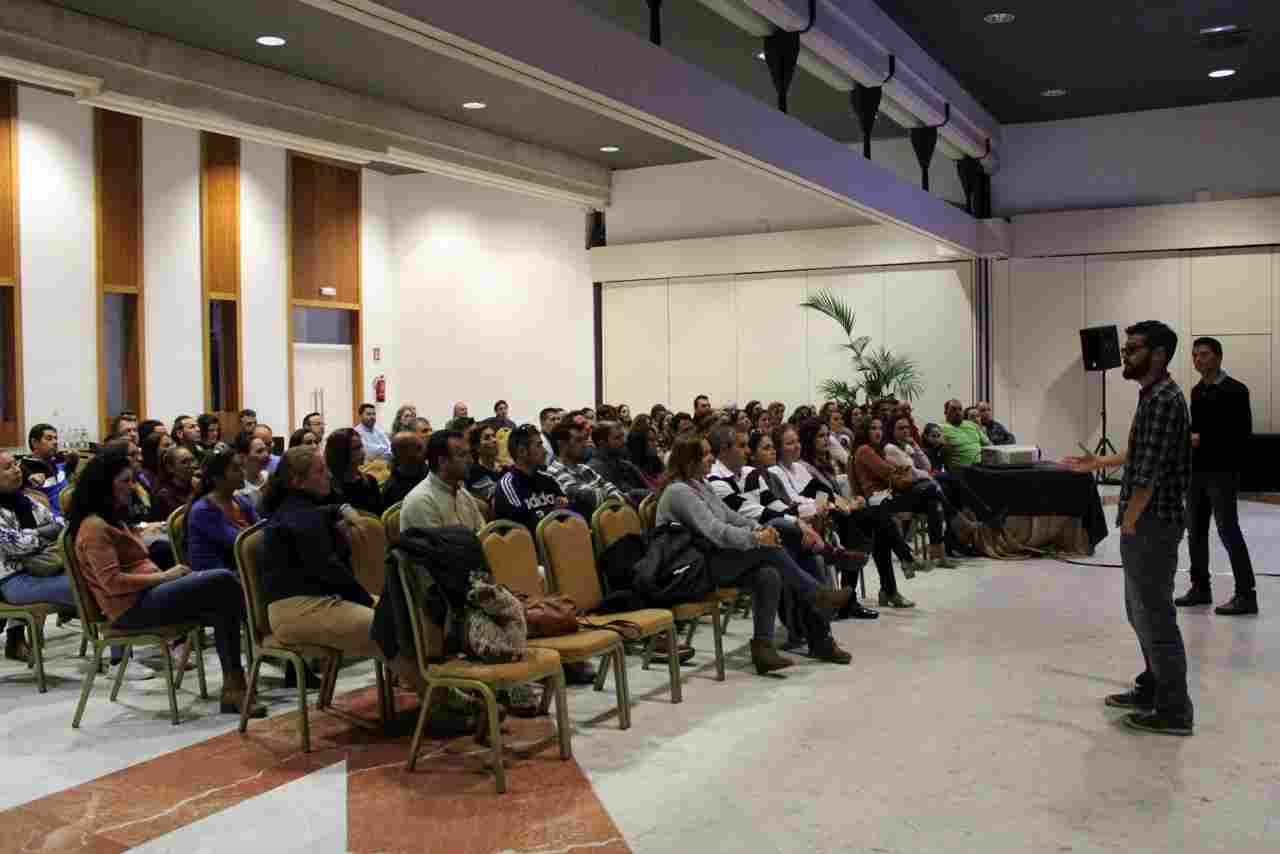 La Escuela de Padres de LaLiga, un éxito de asistencia