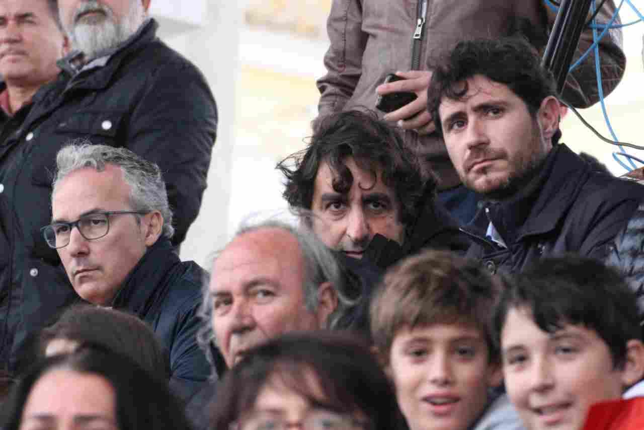 Miguel Torrecilla y Víctor Sánchez presencian el partido del Betis B en Lebrija