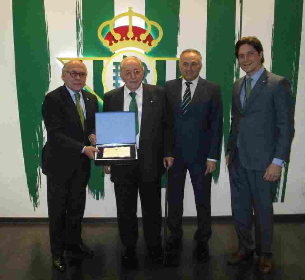Pésame del Real Betis por el fallecimiento de don Manuel Romero Álvarez