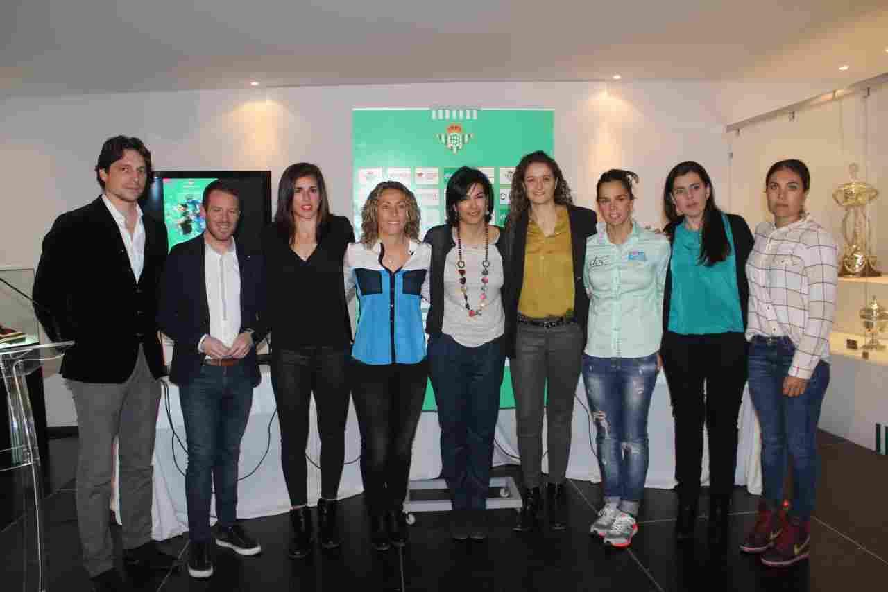 El Real Betis acoge la mesa redonda ‘La dificultad de las deportistas de élite en la búsqueda de patrocinios y repercusión mediática’