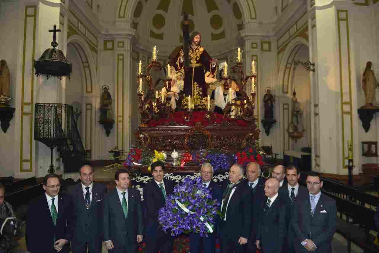 Ofrenda del Real Betis a la Archicofradía del Cristo de la Misión