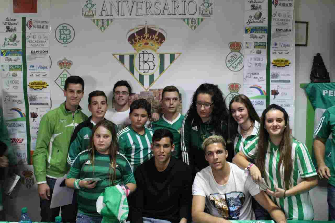 El Real Betis celebra el décimo aniversario de la Peña Cultural Bética de Albaida del Aljarafe
