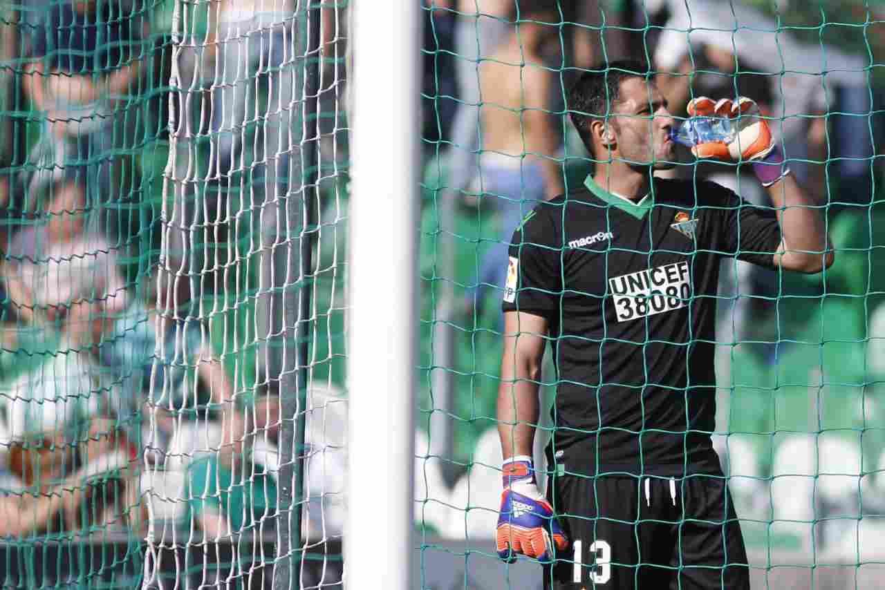 Los jugadores del Real Betis saltarán mañana al terreno de juego con el lema #FreeMaloma en sus camisetas