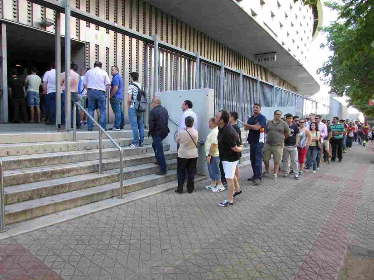 Gran animación en las taquillas para comprar entradas para el partido ante la AD Alcorcón